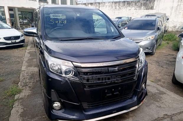 Blue 7-Seater 2017 Toyota Noah 2.0 FWD - Premium Family Minivan