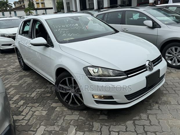 2017 Volkswagen Golf TSI SEL 4-Door FWD - Premium White Hatchback