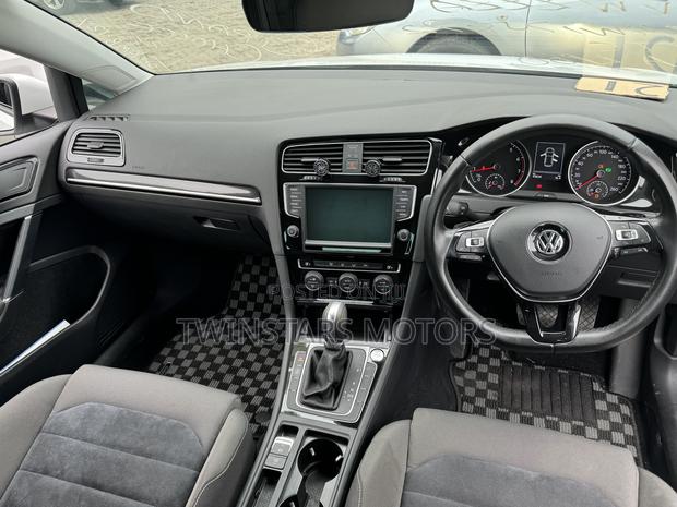 2017 Volkswagen Golf TSI SEL 4-Door FWD - Premium White Hatchback