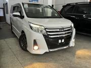 2017 Toyota Noah 8-Seater 2.0 FWD White - Pre-owned Luxury for sale