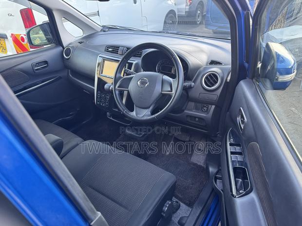 2017 Blue Nissan Dayz Highway Star G - The Perfect Compact Car for Your Needs