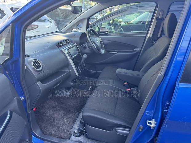 2017 Blue Nissan Dayz Highway Star G - The Perfect Compact Car for Your Needs