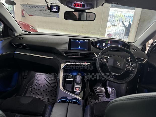 Stylish 2018 Peugeot 3008 in Gray - Modern Urban SUV