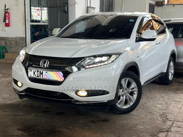 Honda Vezel 1.5 Hybrid 2WD 2016 White