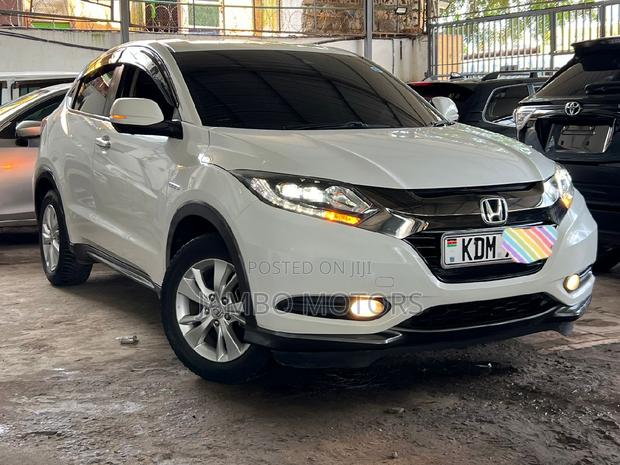 Honda Vezel 1.5 Hybrid 2WD 2016 White