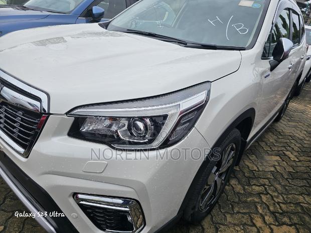 2018 Subaru Forester Pearl: Top-of-the-line, Reliable SUV for You