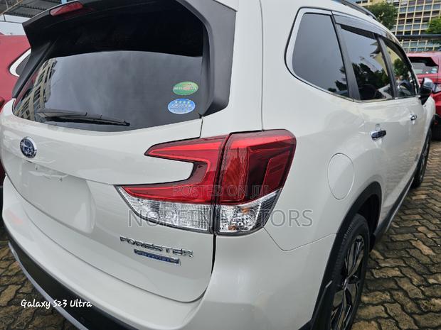 2018 Subaru Forester Pearl: Top-of-the-line, Reliable SUV for You