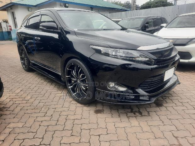 Black 2017 Toyota Harrier 2.0 Turbo - Luxury