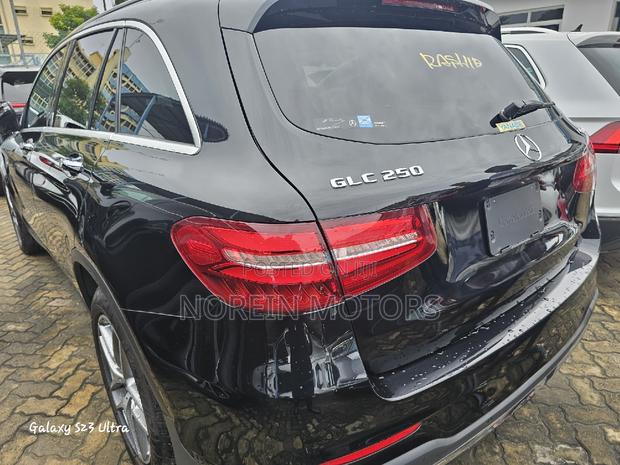 Mercedes-Benz GLC 2017 in Black: Premium Used SUV Available Now!