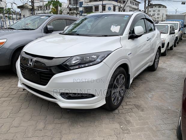 Honda Vezel 1.5 Hybrid 2WD 2017 White - Top Quality Pre-Owned
