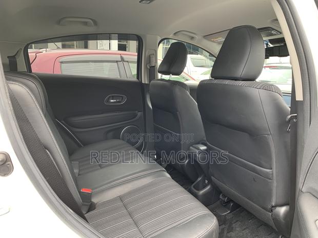Honda Vezel 1.5 Hybrid 2WD 2017 White - Top Quality Pre-Owned