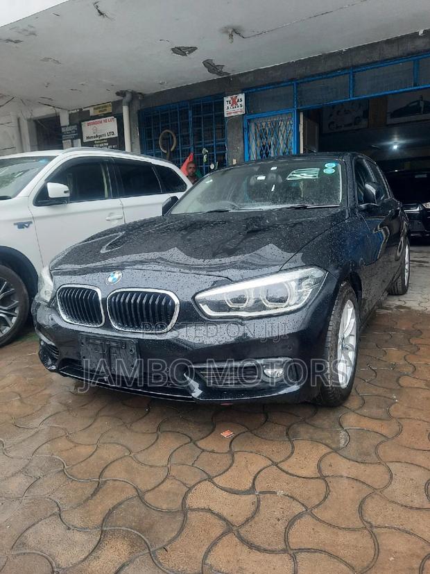 Black BMW 118i 2017 - Powerful Compact Car