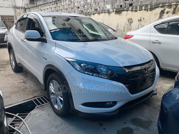 2017 Honda Vezel - White, Compact SUV with Advanced Technology