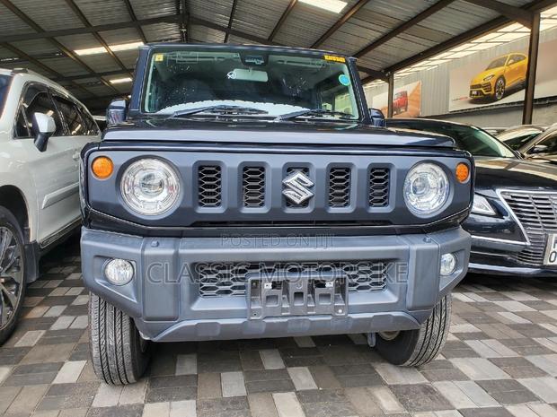 Suzuki Jimny 2018 Black: Compact, Stylish, and Ready for Adventure