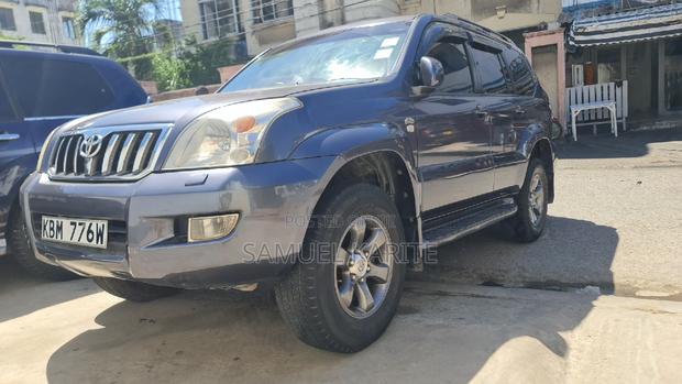 Used 2005 Toyota Land Cruiser Prado in Gray - SUV for Sale