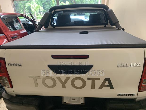 New 2021 Toyota Hilux Off-White: SR and SR5 Double Cab Models