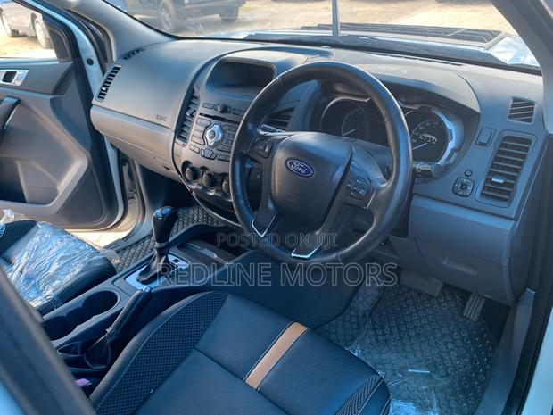 Off-White Ford Ranger 2016: Two Exclusive Variants