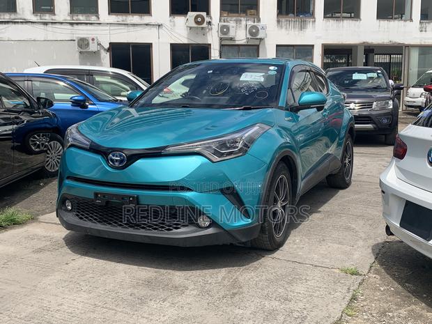 2017 Toyota C-HR Green: Compact SUV for Eco-conscious Drivers