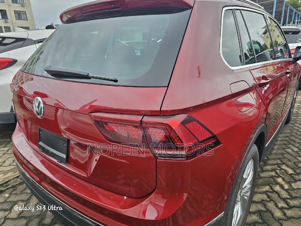 2018 Volkswagen Tiguan Red: Modern SUV for a Stylish Drive