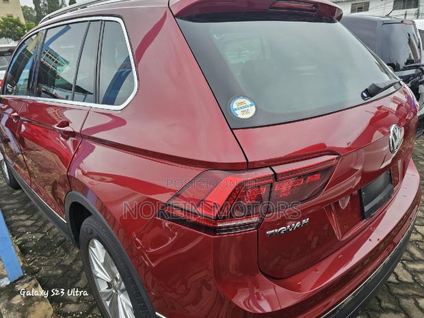 2018 Volkswagen Tiguan Red: Modern SUV for a Stylish Drive
