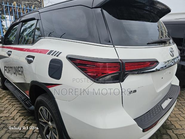 2017 Toyota Fortuner Pearl - Gently Used, Top-notch Condition
