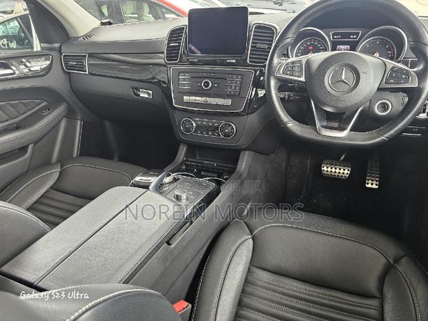Used 2017 Mercedes-Benz GLC-Class in Pearl: High-End SUV for Buy