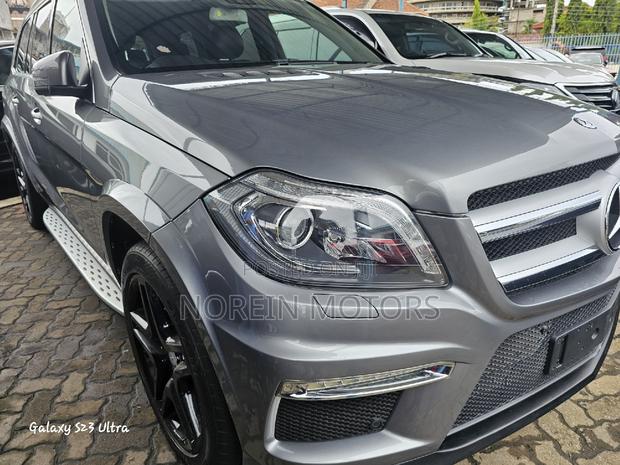 2016 Mercedes-Benz GL-Class in Blue: Top-of-the-Line SUV for Sale