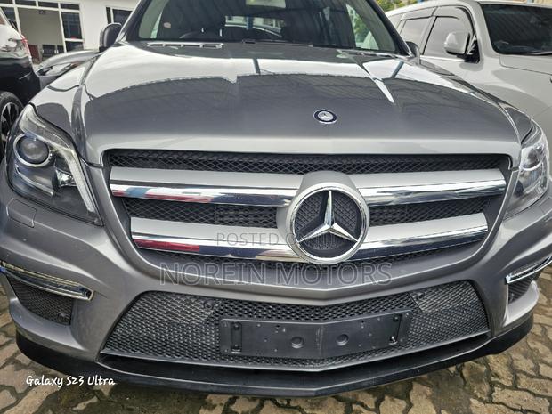2016 Mercedes-Benz GL-Class in Blue: Top-of-the-Line SUV for Sale