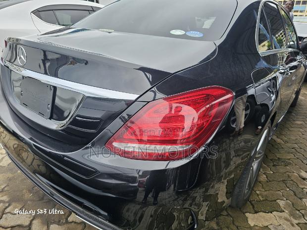 2017 Black Mercedes-Benz C180: A Sedan of Distinction