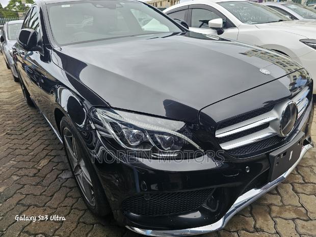 2017 Black Mercedes-Benz C180: A Sedan of Distinction