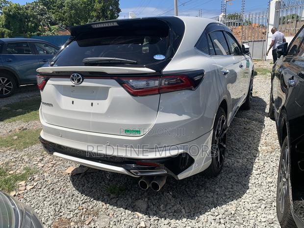 2017 Toyota Harrier 4WD 2.0 White - Luxury SUV with All-Wheel Drive