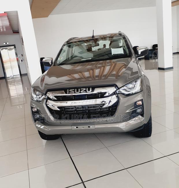 New Isuzu D-MAX 2024 Brown