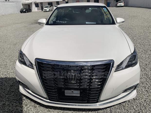 2017 Toyota Crown White Off-Road - Adventurous and Capable
