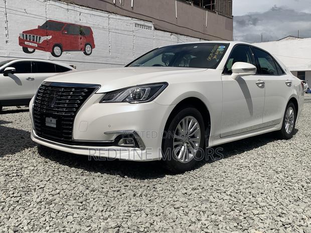 2017 Toyota Crown White Off-Road - Adventurous and Capable