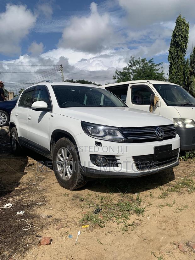 White 2016 Volkswagen Tiguan S FWD - Compact Luxury