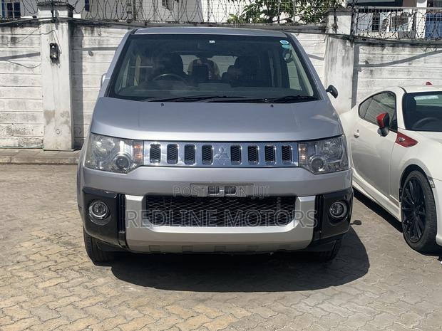 2016 Mitsubishi Delica Silver - Spacious and Comfortable Minivan for Large Families