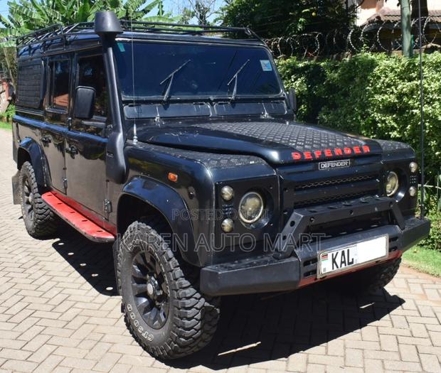 Land Rover Defender 2001 Green