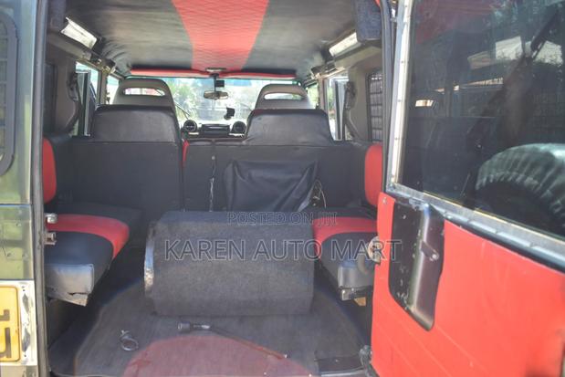 Land Rover Defender 2001 Green