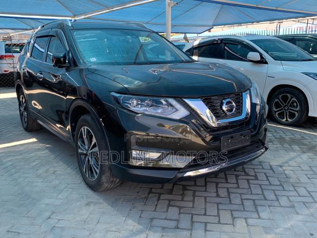 2017 Nissan X-Trail 2.0 Petrol AWD - Sterling Silver