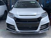 White 4WD Honda Vezel 1.5 Hybrid 2017 - Quality Deal for sale