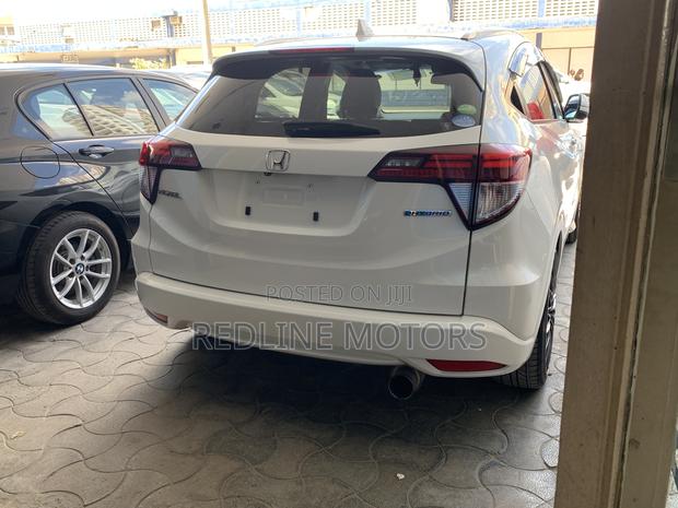 White 4WD Honda Vezel 1.5 Hybrid 2017 - Quality Deal