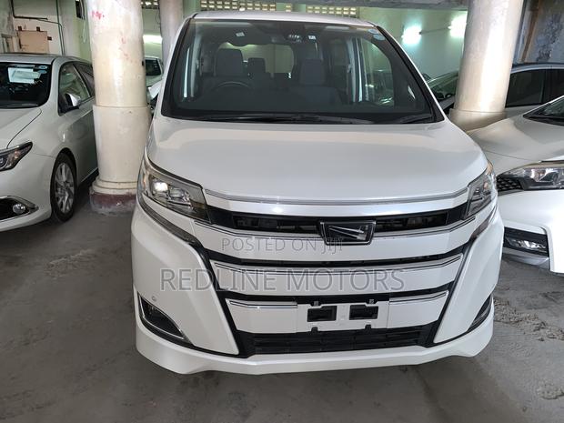 2017 Toyota Noah AWD 7 Seater White - Reliability and Versatility