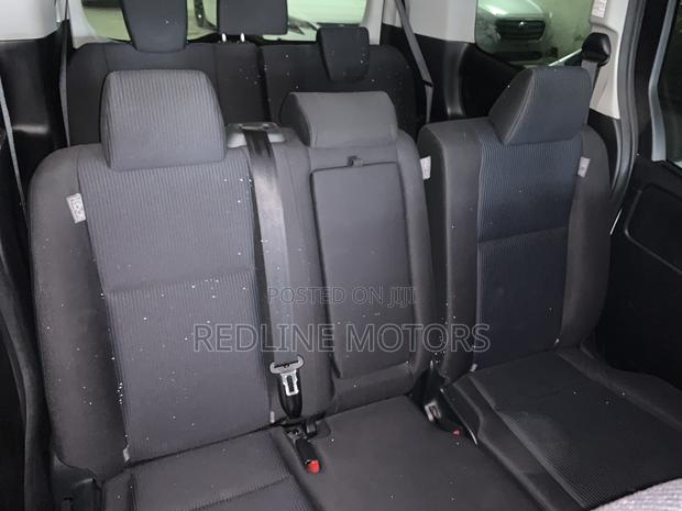 2017 Toyota Noah AWD 7 Seater White - Reliability and Versatility