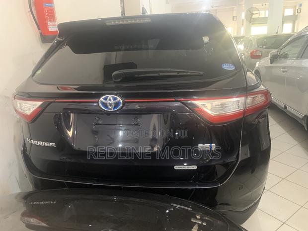 2017 Toyota Harrier 2.5 Hybrid 4WD - Black, Premium SUV with 4WD