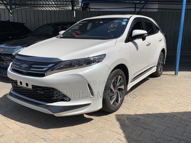 2018 Toyota Harrier 2.5 Hybrid 4WD - White - Advanced Crossover
