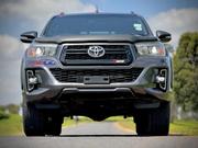 Toyota Hilux 2018 Gray for sale