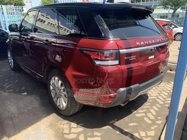 2018 Land Rover Range Rover Sport in Red (HSE)