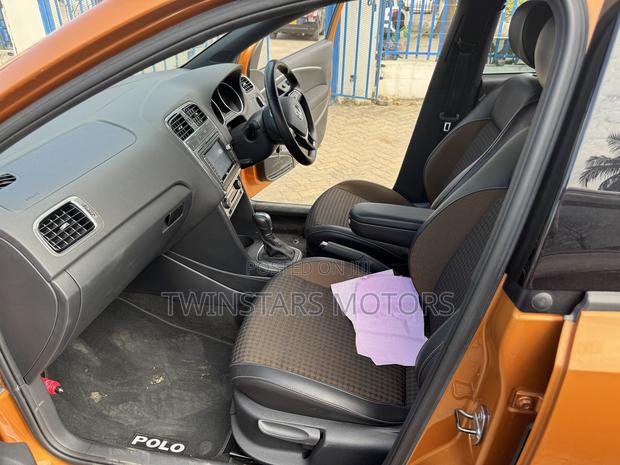 Volkswagen Polo 2017 in Brown: Compact Car with Exquisite