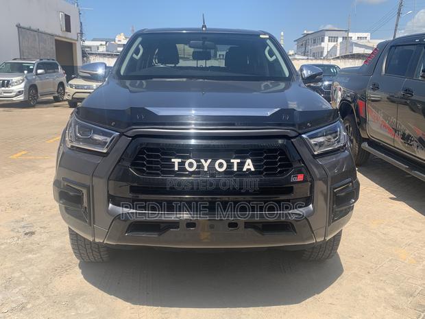 2016 Toyota Hilux SR5 4x4 Gray - Pre-owned
