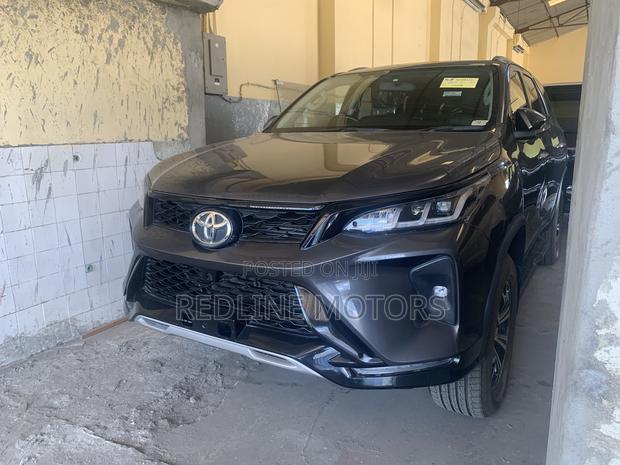 2016 Toyota Fortuner 2.8 D AWD - Gray